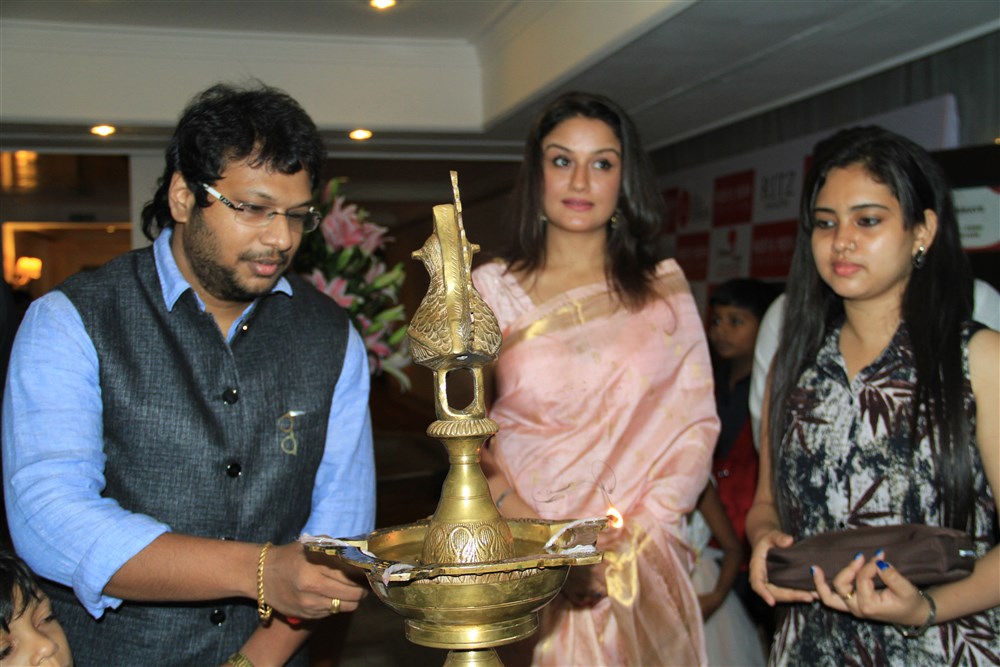 Photos of South Indian Actress Sonia Agarwal inaugurates Hoofa Posh Exhibition and Fashion show in Chennai. Sonia Agarwal inaugurates Hoofa Posh Exhibition,Sonia Agarwal fashion Show,fashion Show,actress Sonia Agarwal,Sonia Agarwal pics,Sonia Agarwal images,Sonia Agarwal photos,Sonia Agarwal stills,Sonia Agarwal pictures