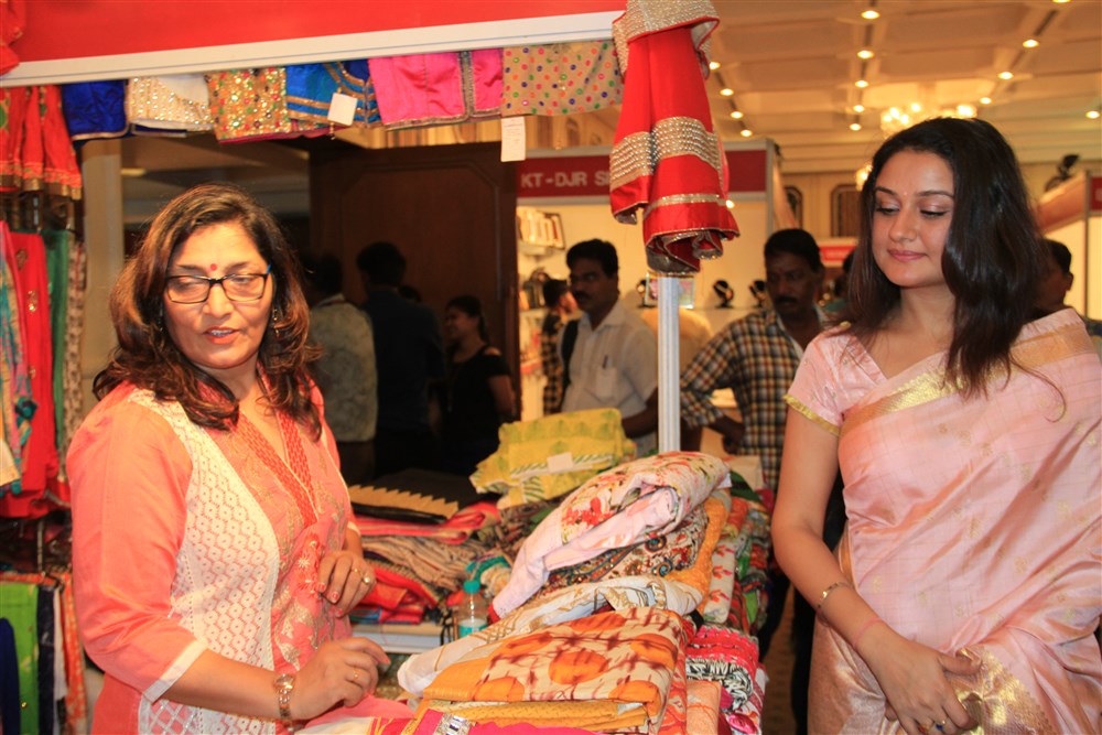 Photos of South Indian Actress Sonia Agarwal inaugurates Hoofa Posh Exhibition and Fashion show in Chennai. Sonia Agarwal inaugurates Hoofa Posh Exhibition,Sonia Agarwal fashion Show,fashion Show,actress Sonia Agarwal,Sonia Agarwal pics,Sonia Agarwal images,Sonia Agarwal photos,Sonia Agarwal stills,Sonia Agarwal pictures