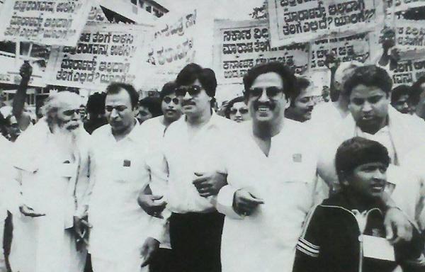 Happy birthday Vishnuvardhan: Rare and Unseen pictures of Kannada superstar Vishnuvardhan,Vishnuvardhan Rare pics,Vishnuvardhan Rare images,Vishnuvardhan Rare photos,Vishnuvardhan Rare stills,Vishnuvardhan Rare pictures,Vishnuvardhan unseen pics,Vishnuvardhan unseen images,Vishnuvardhan unseen photos,Vishnuvardhan unseen stills,V