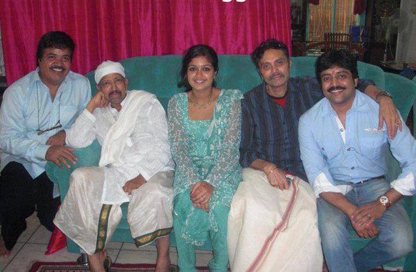 Happy birthday Vishnuvardhan: Rare and Unseen pictures of Kannada superstar Vishnuvardhan,Vishnuvardhan Rare pics,Vishnuvardhan Rare images,Vishnuvardhan Rare photos,Vishnuvardhan Rare stills,Vishnuvardhan Rare pictures,Vishnuvardhan unseen pics,Vishnuvardhan unseen images,Vishnuvardhan unseen photos,Vishnuvardhan unseen stills,V