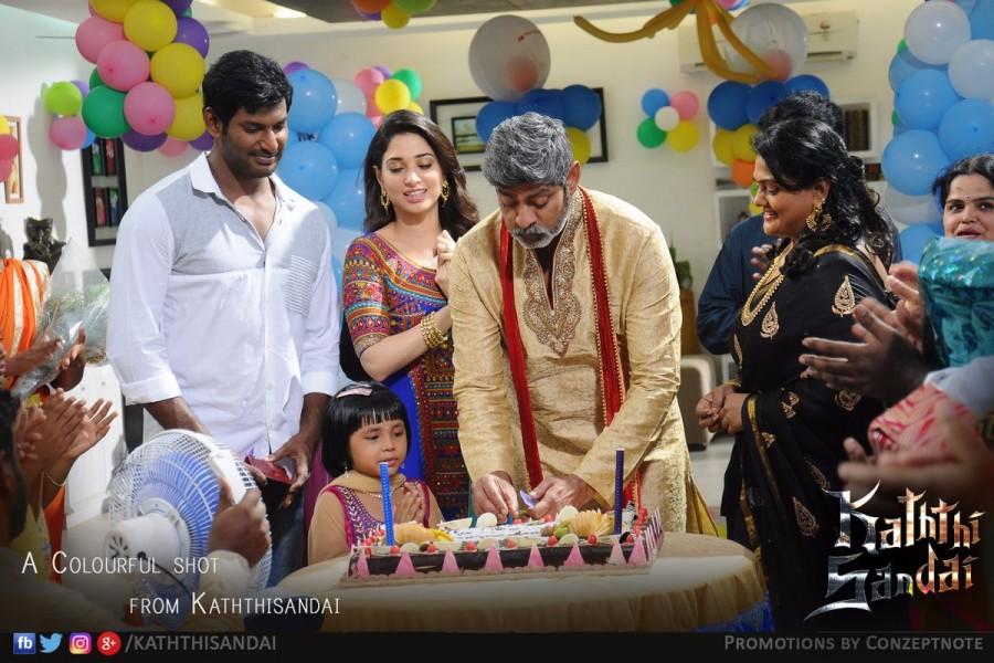 Kaththi Sandai is an upcoming Tamil movie written and directed by Suraj. The film stars Vishal and Tamannaah in the lead role, while Jagapati Babu, Vadivelu, Soori, Tarun Arora, Sampath Raj, Balaji and Aarthi appears in the supporting role. Kaththi Sandai,Kaththi Sandai pics,Kaththi Sandai images,Kaththi Sandai photos,Kaththi Sandai stills,Kaththi Sandai pictures,Vishal,Tamannaah,Jagapati Babu, Vadivelu, Soori, Tarun Arora, Sampath Raj, Balaji,Kaththi Sandai latest movie stills,Kaththi Sanda