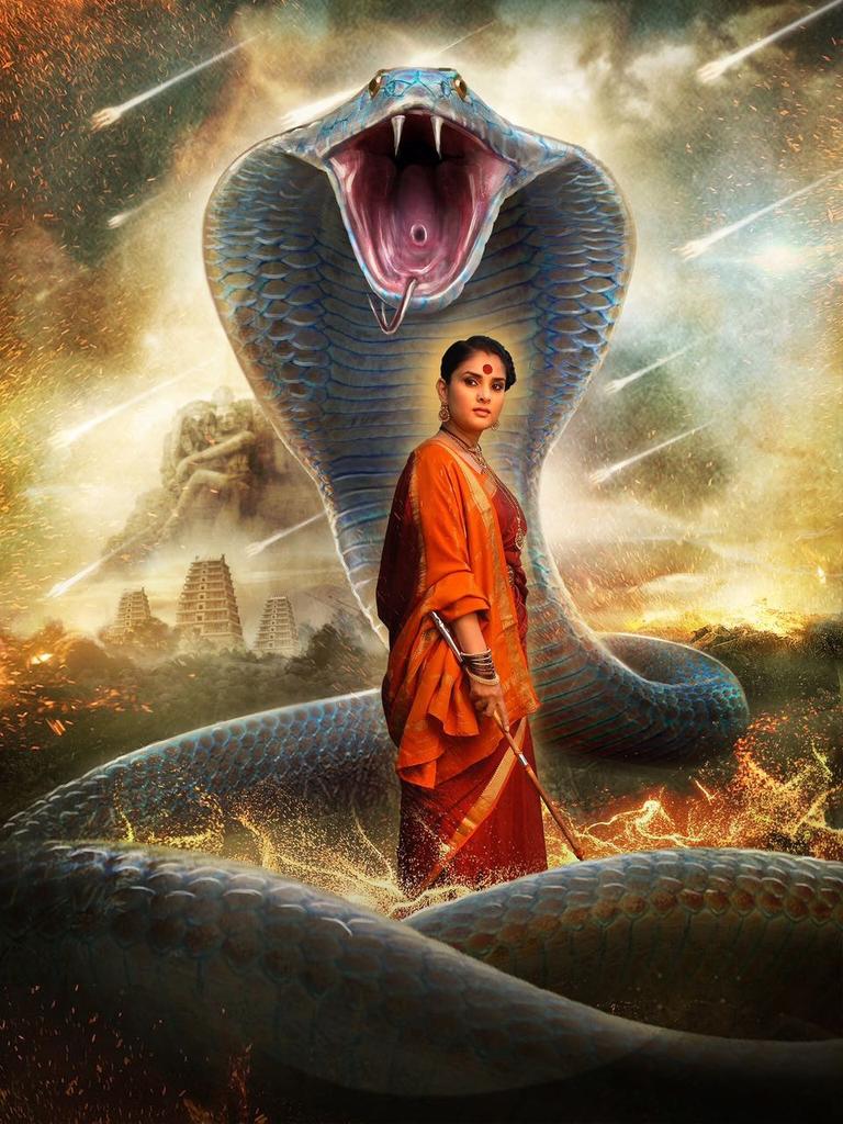 Nagarahavu is an upcoming fantasy film directed by Kodi Ramakrishna and produced by Sajid Qureshi. The film stars Vishnuvardhan, Diganth, Ramya, Saikumar, Rajesh Vivek, Sadhu Kokila, Mukul Dev, Ravi Kale, Rangayana Raghu and Darshan in a cameo appearance. Nagarahavu,Nagarahavu stills,Nagarahavu pics,Nagarahavu images,Nagarahavu photos,Vishnuvardhan,Diganth,Saikumar,Rajesh Vivek,Sadhu Kokila,Mukul Dev,Ravi Kale,Rangayana Raghu,Darshan
