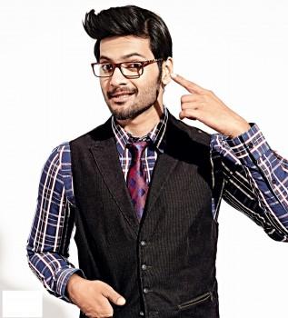 Ali Fazal has sure come a long way from the college student 'Joy Lobo's' role in 3 Idiots to now on his way to becoming a lead Hollywood actor. Ali Fazal's charm has earned him a massive following especially amongst his female fans. The quintessential boy next door is growing upto becoming a suave actor who's catching the fancies of filmmakers from the west.