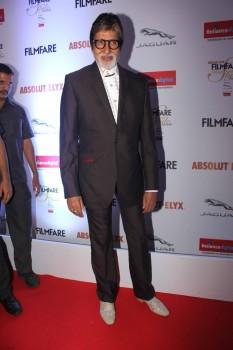 Photos of Amitabh Bachchan at Filmfare Glamour & Style Awards 2016.