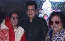 The Lakshmi Pooja at the Lahiri House in Juhu saw people walk in hordes to pay their respects to Goddess Lakshmi. Besides Bappi Lahiri and family Bappa Lahiri, Taneesha Lahiri, Chitrani Lahiri, Rema and Govind Bansal, Swastik Bansal, celebrities of the likes of Jeetendra, Alka Yagnik, Lalit Pandit, Sumona Chatterjee, Babul Supriyo, Kavita Kaushik among others were seen at the pooja. Check out the adjacent pictures!