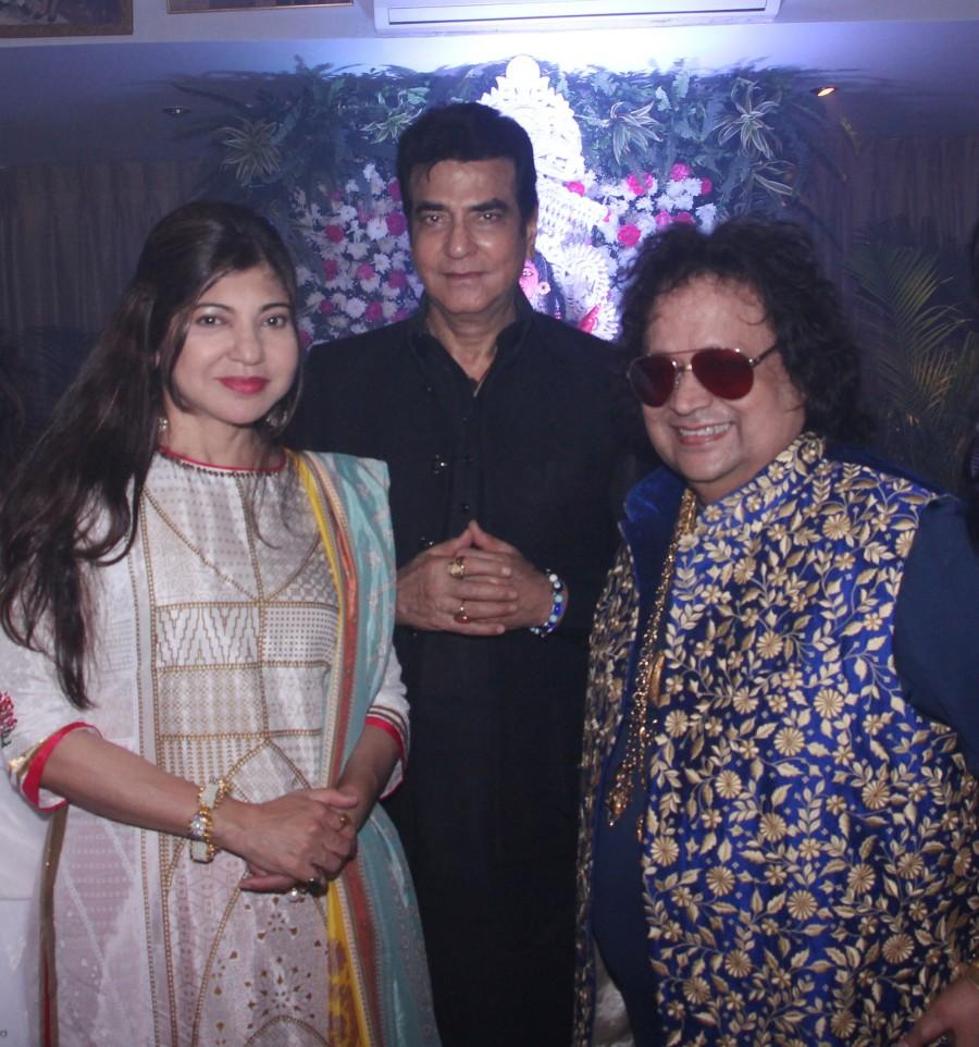 Alka Yagnik, Jeetendra and Bappi Lahiri at Bappi da's Lakshmi Puja in the Lahiri House. Bappi Lahiri celebrates Lakshmi Pooja,Jeetendra,Alka Yagnik,Lalit Pandit,Sumona Chatterjee,Babul Supriyo,Bappi Lahiri