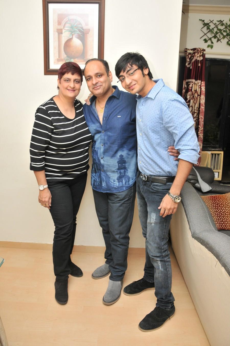 Dj Sheizwood,Dj Sheizwood Birthday Bash,Dj Sheizwood Birthday Bash pictures,Dj Sheizwood Birthday Bash pics,Dj Sheizwood Birthday Bash stills,Dj Sheizwood Birthday Bash photos,Dj Sheizwood Birthday celebrations,Dj Sheizwood Birthday celebrations pics,Dj S