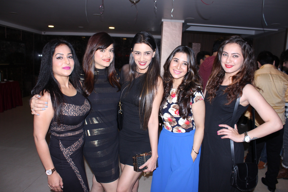 Photos of Actress Digangana Suryavanshi celebrated her 19th birthday at Flags restaurant in Lokhandwala, Andheri West, Mumbai. Digangana Suryavanshi,Digangana Suryavanshi birthday,Digangana Suryavanshi birthday celebration,Digangana Suryavanshi birthday celebration pics,Digangana Suryavanshi birthday celebration images,Digangana Suryavanshi birthday celebration photos,Digangana S