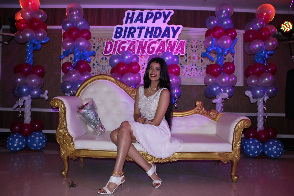 Photos of Actress Digangana Suryavanshi celebrated her 19th birthday at Flags restaurant in Lokhandwala, Andheri West, Mumbai. Digangana Suryavanshi,Digangana Suryavanshi birthday,Digangana Suryavanshi birthday celebration,Digangana Suryavanshi birthday celebration pics,Digangana Suryavanshi birthday celebration images,Digangana Suryavanshi birthday celebration photos,Digangana S