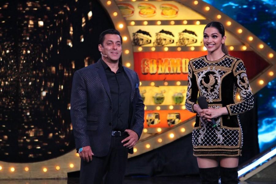 Photos of Bollywood actress Deepika Padukone unveils trailer of xXx: The Return of Xander Cage on Salman Khan's Bigg Boss 10. Deepika Padukone,Deepika Padukone and Salman Khan,Deepika Padukone with Salman Khan,Salman Khan and Deepika Padukone,Salman Khan with Deepika Padukone,Deepika Padukone at Bigg Boss 10,Bigg Boss 10,xXx: The Return of Xander Cage,xXx: The Return of Xander C