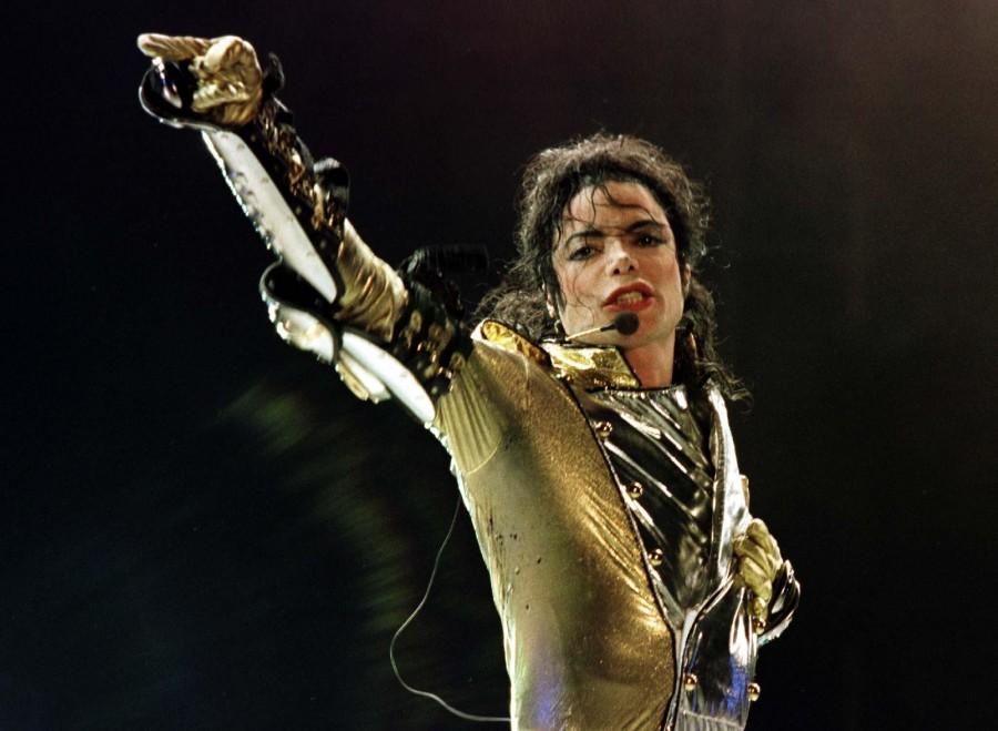 1: Michael Jackson is the highest-earning dead celebrity of 2016. The sale in March of Jackson's half of the Sony/ATV Music Publishing catalog for $750 million helped him top Forbes' annual list, and his total pretax earnings of $825 million ranks as the largest earnings this year by any celebrity dead or alive. Michael Jackson,Charlie Brown,Arnold Palmer,Elvis Presley,Prince,Bob Marley,Theodor Geisel,John Lennon,Albert Einstein,Forbes Top-Earning Dead Celebrities,Top-earning dead celebrities,dead celebrities,Top-earning dead celebrities pics,Top-earning dead cel