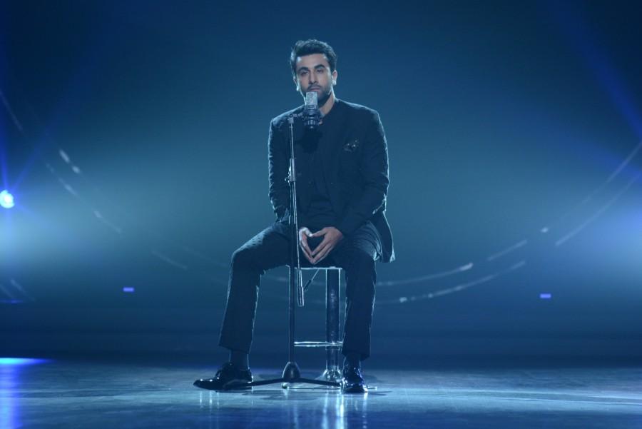 Special moments of Bollywood actor Ranbir Kapoor when he visited the sets of Jhalak Dikhhla Jaa for the promotion of his upcoming movie 'Ae Dil Hai Mushkil' as the special judge on the show, joining judges Karan Johar, Ganesh Hegde and Jacqueline Fernandez on the jury table. Ranbir Kapoor,Ranbir Kapoor on Jhalak Dikhhla Jaa,Ae Dil Hai Mushkil,Ae Dil Hai Mushkil promotion,Ae Dil Hai Mushkil movie promotion,Karan Johar,Ganesh Hegde,Jacqueline Fernandez,Ranbir Kapoor Candid Moments,Ranbir Kapoor Candid Moments pics,Ranbir Kapoor