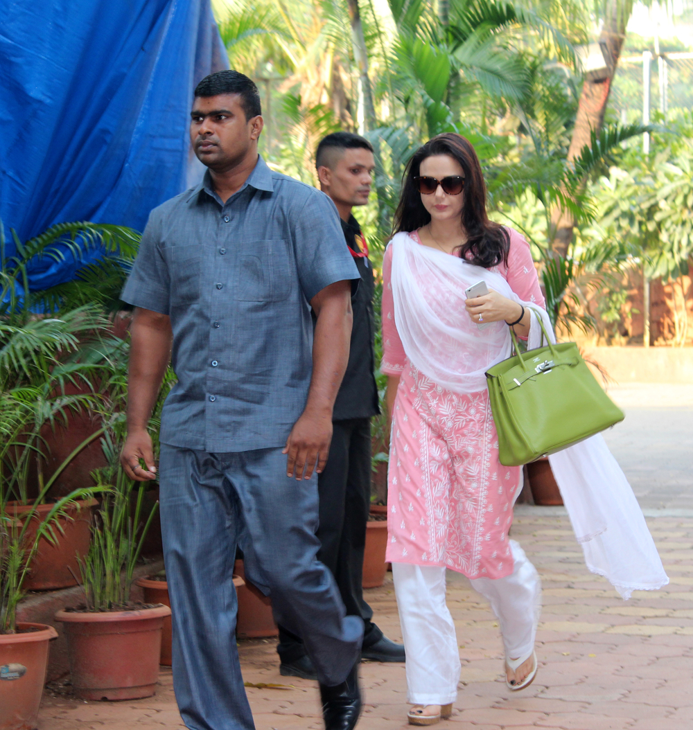 Preity Zinta at Prayer meeting of Shilpa Shetty's father Surendra Shetty. Shilpa Shetty,Prayer meet for Shilpa Shetty's father,Amitabh Bachchan,Aishwarya Rai Bachchan,Preity Zinta,Vidya Balan,Shilpa Shetty Prayer meet,Celebs at Shilpa Shetty Prayer meet,Shilpa Shetty Prayer meet pics,Shilpa Shetty Prayer meet images,Shilpa