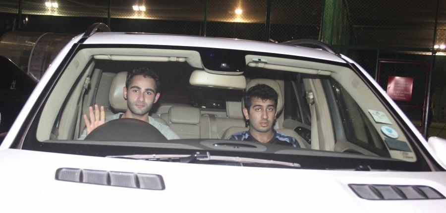 Photos of Bollywood actor Ranbir Kapoor and Armaan spotted out side of football ground at bandra. Ranbir Kapoor,Armaan,Ranbir Kapoor and Armaan,Ranbir Kapoor spotted out side of football ground,Ranbir Kapoor at football ground,Ranbir Kapoor pics,Ranbir Kapoor images,Ranbir Kapoor photos,Ranbir Kapoor stills,Ranbir Kapoor pictures