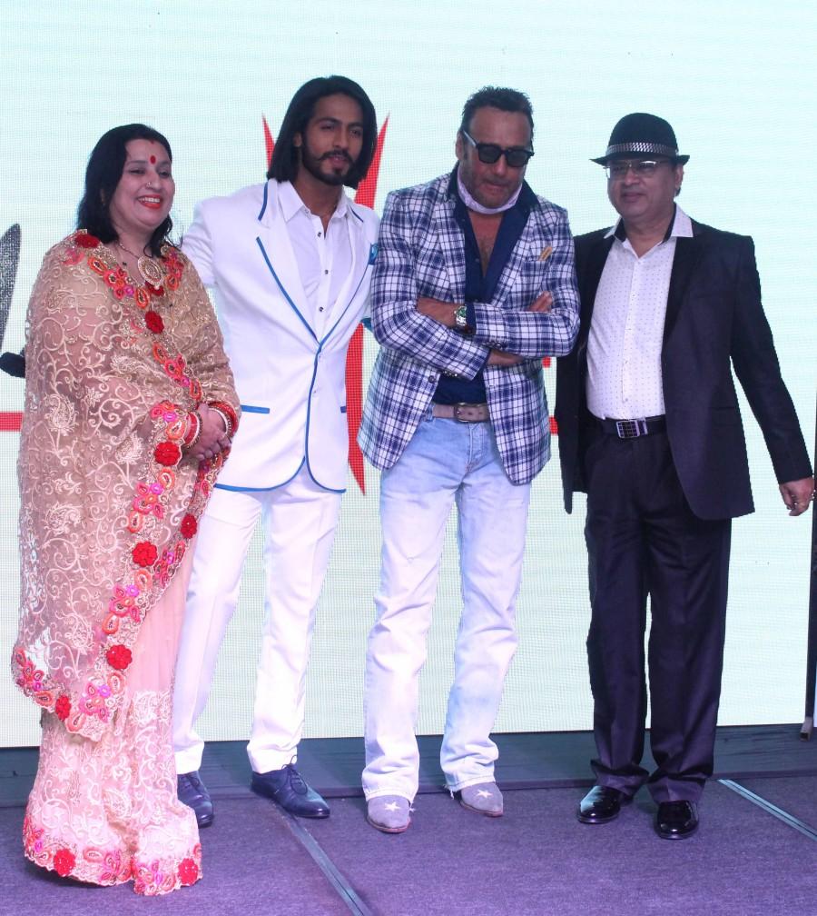 Actor Jackie Shroff unveils a wax model of Anoop Singh Thakur (Mr World 2015) at Westin hotel, he is the second sportsman after Kapil Dev to be immortalised in wax at the wax museum. Jackie Shroff,Anoop Singh Thakur,Anoop Singh Thakur wax,Mr World 2015,Anoop Singh Thakur, Mr World 2015,Kapil Dev,wax museum
