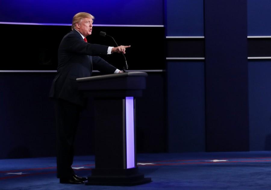 US Elections 2016: Hillary Clinton and Donald Trump's Final Debate. Hillary Clinton and Donald Trump,Hillary Clinton,Donald Trump,US Elections 2016,US Elections,US Elections Final Debate,US Elections Final Debate pics,US Elections Final Debate images,US Elections Final Debate photos,US Elections Final Debate stills,US Ele