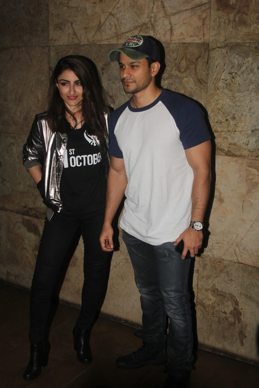 Soha Ali Khan and Kunal Khemu at 31st October special screening. Vir Das,Soha Ali Khan,Kunal Khemu,31st October special screening,31st October,31st October special screening pics,31st October special screening images,31st October special screening photos,31st October special screening stills,31st October special screen