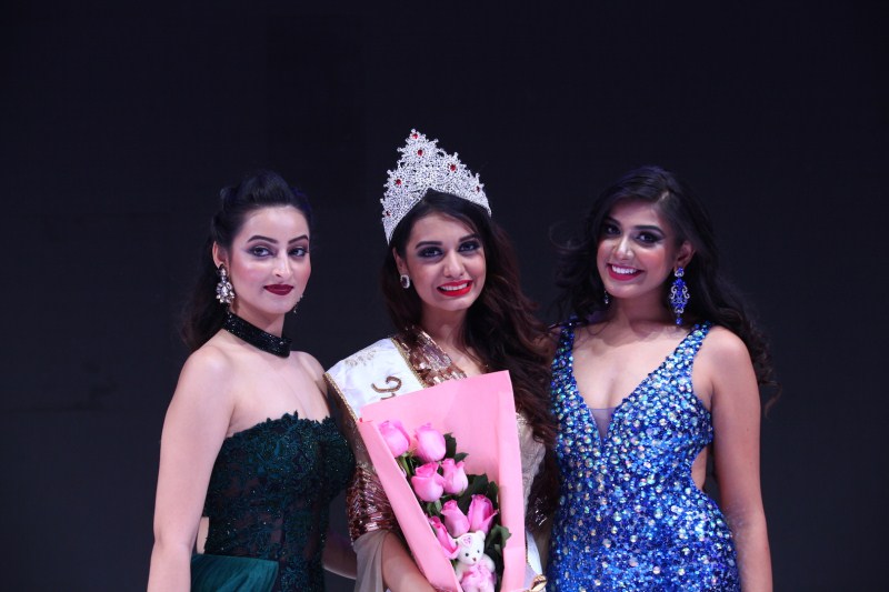 After months long of preparation and hard work, the grand finale was held at Le Meridian, Dubai. The spectacular show was hosted by Mandira Bedi where Divya Aggarwal emerged as the winner to become Indian Princess 2016. The first runner-up is Damanpreet Kaur and the second runner-up is Jasleen Kaur Anand. Co-incidently, all three winners are from the state of Punjab. Bollywood actress Daisy Shah, Richa Manjari Singh (grand daughter of V. P. Singh), Tariq Chauhan, Co-Founder of Dubai based Marina Homes , Snehapriya Roy (Winner Indian Princess 2015) and celebrity astrologer Sandeep Kochhar were the judges. Divya Aggarwal,winner Divya Aggarwal,Indian Princess 2016,Indian Princess,Divya Aggarwal as Indian Princess 2016,Divya Aggarwal as Indian Princess
