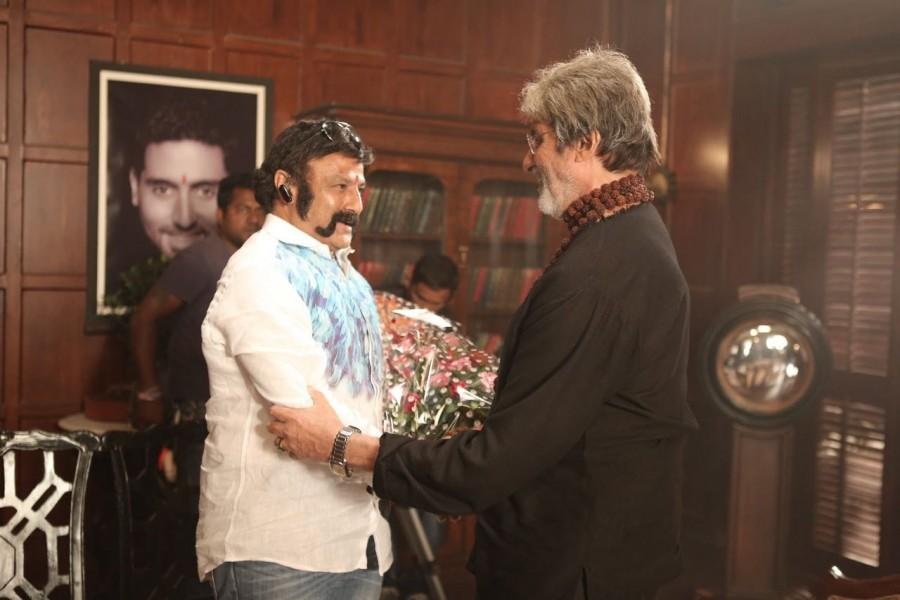 Shooting of the both film 'Gautamiputra Satakarni' and 'Sarkar 3' movies are taking place at the same venue at Ramoji Film City in Hyderabad. Amitabh Bachchan meets Balakrishna,Amitabh Bachchan,Balakrishna,Ramoji Film City,actor Amitabh Bachchan,Sarkar 3,Sarkar 3 shooting,Sarkar 3 on the sets