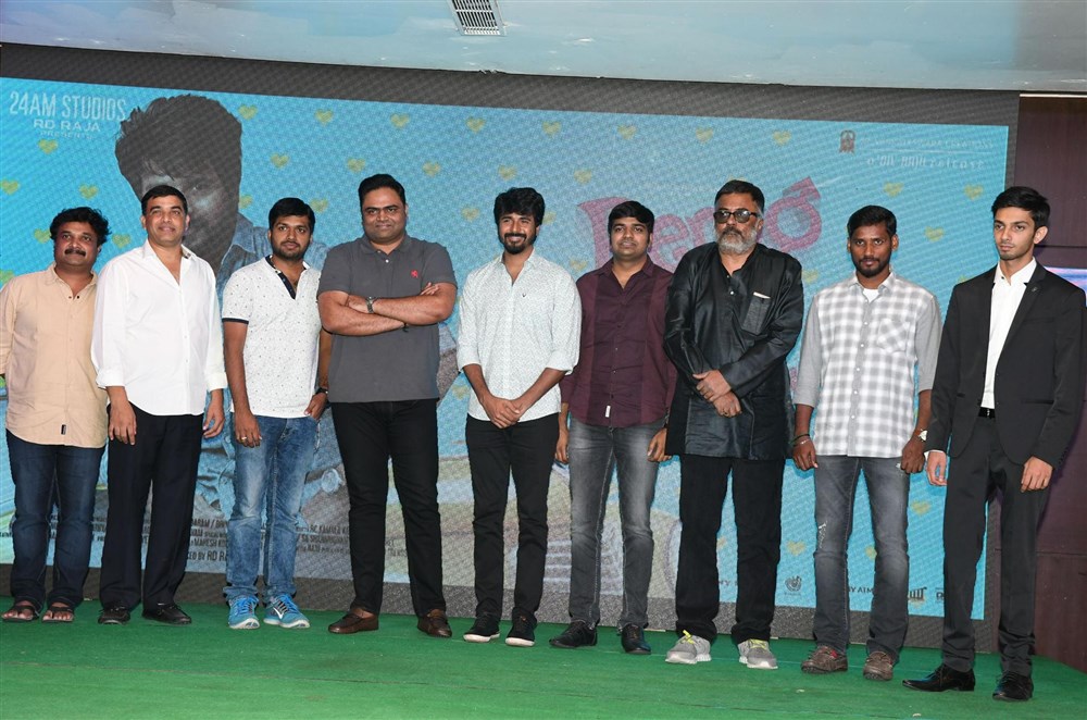 Telugu movie Remo first look launch event held at Hyderabad. Celebs like Sivakarthikeyan, Anirudh Ravichander, Sathish, RD Raja, Bakkiyaraj Kannan, Dil Raju, PC Sreeram, Manjusha, Vamsi Paidipally and others graced the event. Sivakarthikeyan,Anirudh,Sathish,Anirudh Ravichander,Remo Telugu Movie First Look Launch,Remo First Look Launch,Remo First Look Launch pics,Remo First Look Launch images,Remo First Look Launch photos,Remo First Look Launch stills,Remo First Look Launch pic