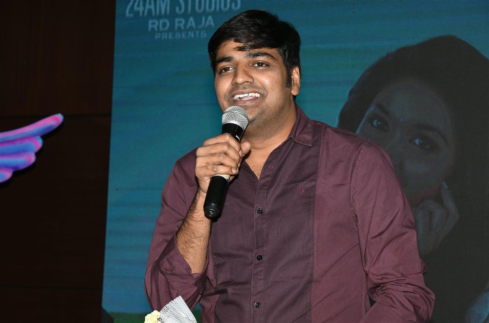 Telugu movie Remo first look launch event held at Hyderabad. Celebs like Sivakarthikeyan, Anirudh Ravichander, Sathish, RD Raja, Bakkiyaraj Kannan, Dil Raju, PC Sreeram, Manjusha, Vamsi Paidipally and others graced the event. Sivakarthikeyan,Anirudh,Sathish,Anirudh Ravichander,Remo Telugu Movie First Look Launch,Remo First Look Launch,Remo First Look Launch pics,Remo First Look Launch images,Remo First Look Launch photos,Remo First Look Launch stills,Remo First Look Launch pic