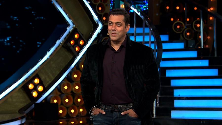 It's just one week into the show and Bigg Boss has already taken the whole country by storm with the two opposite worlds of Indiawale and celebrities colliding with each other. The previous week was filled with many bittersweet moments as the Indiawale 'Maliks' continue to rule the house while the celebrities dread their 'Sevak' status. Bigg Boss 10,Salman Khan,Ka Vaar,Ka Vaar on Bigg Boss 10,Ka Vaar on Bigg Boss,Bigg Boss Weekend Ka Vaar