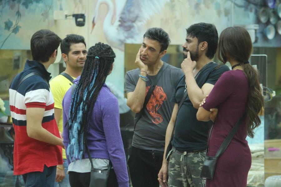 While the Indiawale are taken aback by this decision, celebrities rejoice their new Malik status. Bigg Boss,Bigg Boss 10,Bigg Boss 10 house,Celebrities become the Maliks of the house,Salman Khan,Maliks,Bigg Boss 10 Episode