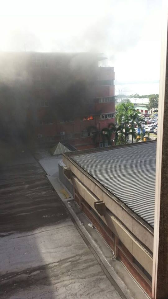 Six dead after fire breaks out at Sultanah Aminah Hospital in JB. Fire breaks at Sultanah Aminah hospital,Sultanah Aminah hospital,Sultanah Aminah hospital in JB,Fire erupts at JB's Sultanah Aminah hospital,Fire erupts at Sultanah Aminah hospital,JB's Sultanah Aminah hospital