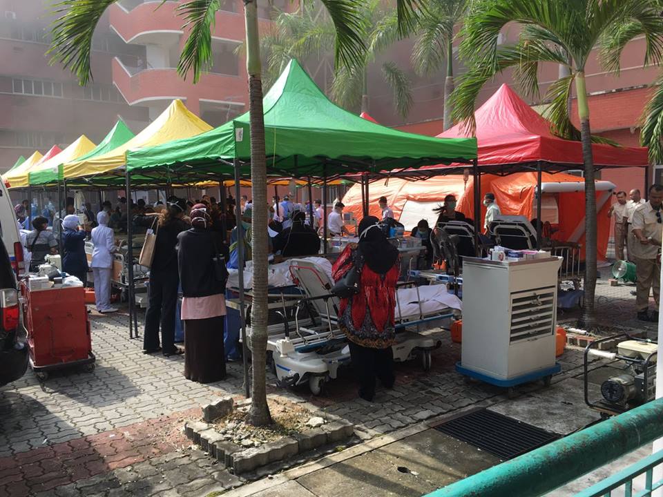 Fire breaks out at Sultanah Aminah hospital - Photos ...