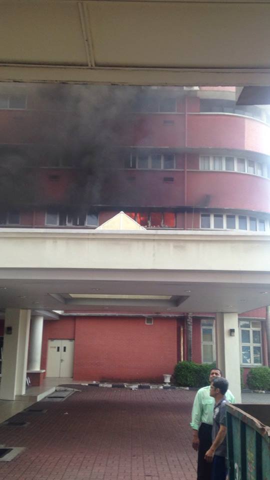 Fire breaks out at Sultanah Aminah hospital - Photos ...