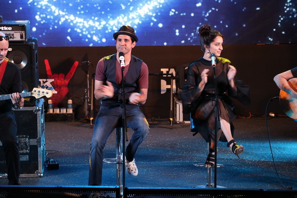 If the presence of these renowned names of BTown was not enough, the audience were treated with a Live launch of the Rock On!! 2 trailer. The trailer garnered tremendous cheers from the audience with a thunderous round of applauds. Farhan Akhtar,Shraddha Kapoor,Prachi Desai,Rock On 2 trailer launch,Rock On 2 trailer,Rock On 2
