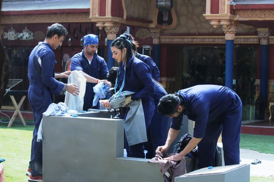 Once the conveyor belt starts moving, members of both the teams have to pick their set of clothes by standing behind the barricade and further wash, clean and iron them and present a final product to the inspector from the opposition team. The inspector is given the power to check the quality of the clothes after they are washed and reject clothes that are not up to the mark and might have stains or creases on it. Bigg Boss 10 Day 9,Bigg Boss 10,Bigg Boss house turns BB laundry,Bigg Boss luxury budget task,Bigg Boss budget task,BB Laundry,budget task