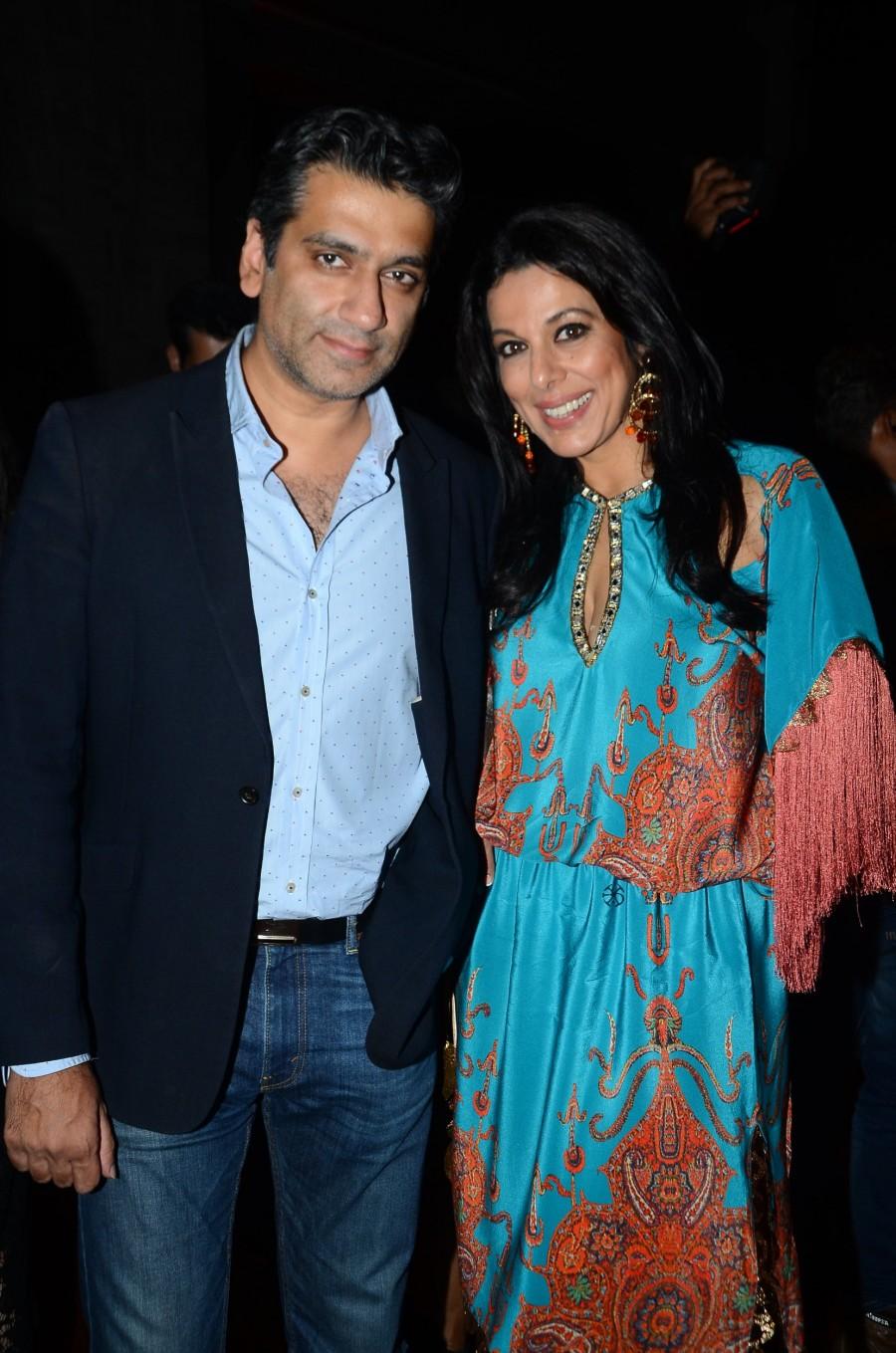 Guests were enamoured by the spectacular views with the most exotic cocktails and the breath taking design of Luna Nudo Gusta. Pria Kataaria Puri, the international designer, unveiled The Pura Vida Collection adding a glamourous highlight to the evening. Delna Poonawalla,Kiran Sunil Datwani,Celebs Hosts Mumbai's Crème de la crème for a preview,Chirag Doshi,Delna Poonawalla,Zeba Kohli,Malavika Sanghvi,Raaj Sanghvi,Sunil & Kiran Datwani,Anushka Ranjan,Amy Billimoria,Pooja Makhija,Vidya Malvade,Ramo