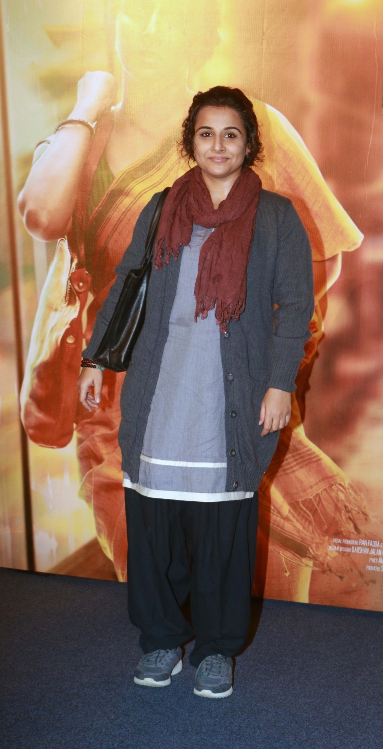 Bollywood actress Vidya Balan at Kahani 2 trailer launch. Vidya Balan,Vidya Balan at Kahani 2 trailer launch,Kahani 2 trailer launch,Kahani 2 trailer,Kahani 2 trailer launch pics,Kahani 2 trailer launch images,Kahani 2 trailer launch photos,Kahani 2 trailer launch stills,Kahani 2 trailer launch pictures