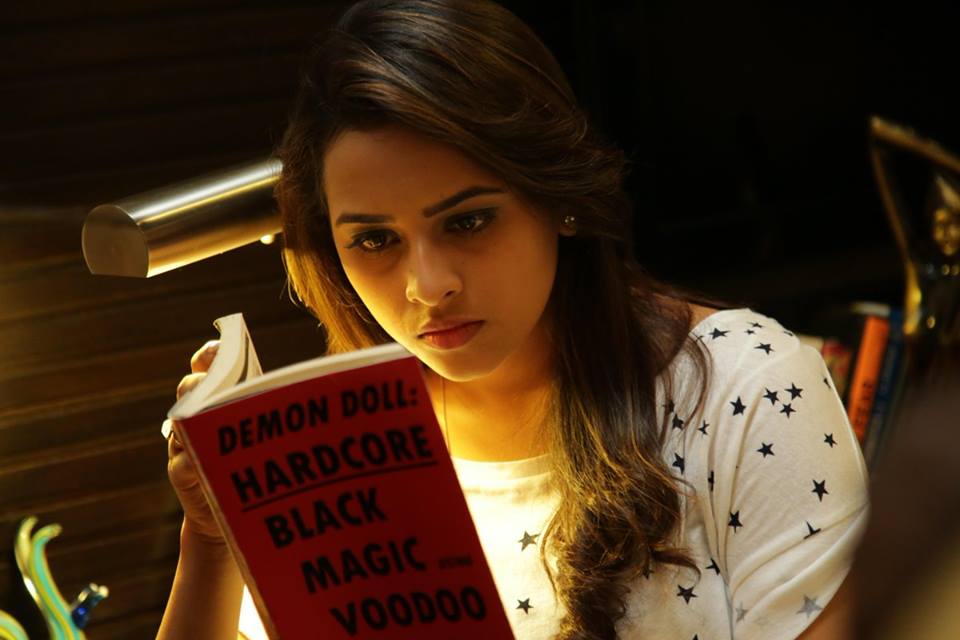 Directed by Gokul, the film is produced by S.R Prakash Babu and S.R Prabhu under the banner of Dream Warrior Pictures. The film stars Karthi, Nayanthara and Sri Divya in the lead role. The film, which has music by Santosh Narayanan, is said to be the first south Indian film to have used 3D face scan technology. Karthi,Nayantara,Sri Divya,Kaashmora latest movie stills,Kaashmora latest movie pics,Kaashmora latest movie images,Kaashmora latest movie photos,Kaashmora latest movie pictures,Kaashmora stills,Kaashmora pics,Kaashmora images,Kaashmora photos,Kaashmora pi