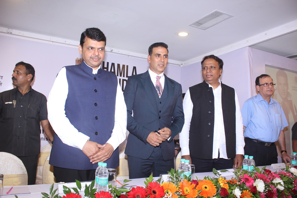 Photos of Bollywood actor Akshay Kumar launches Jaan Bachao health campaign. Akshay Kumar,Akshay Kumar launches Jaan Bachao health campaign,Jaan Bachao health campaign,Jaan Bachao,health campaign,actor Akshay Kumar,Akshay Kumar latest pics,Akshay Kumar latest images,Akshay Kumar latest stills,Akshay Kumar latest pictures
