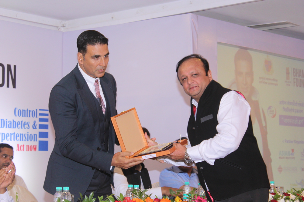 Photos of Bollywood actor Akshay Kumar launches Jaan Bachao health campaign. Akshay Kumar,Akshay Kumar launches Jaan Bachao health campaign,Jaan Bachao health campaign,Jaan Bachao,health campaign,actor Akshay Kumar,Akshay Kumar latest pics,Akshay Kumar latest images,Akshay Kumar latest stills,Akshay Kumar latest pictures