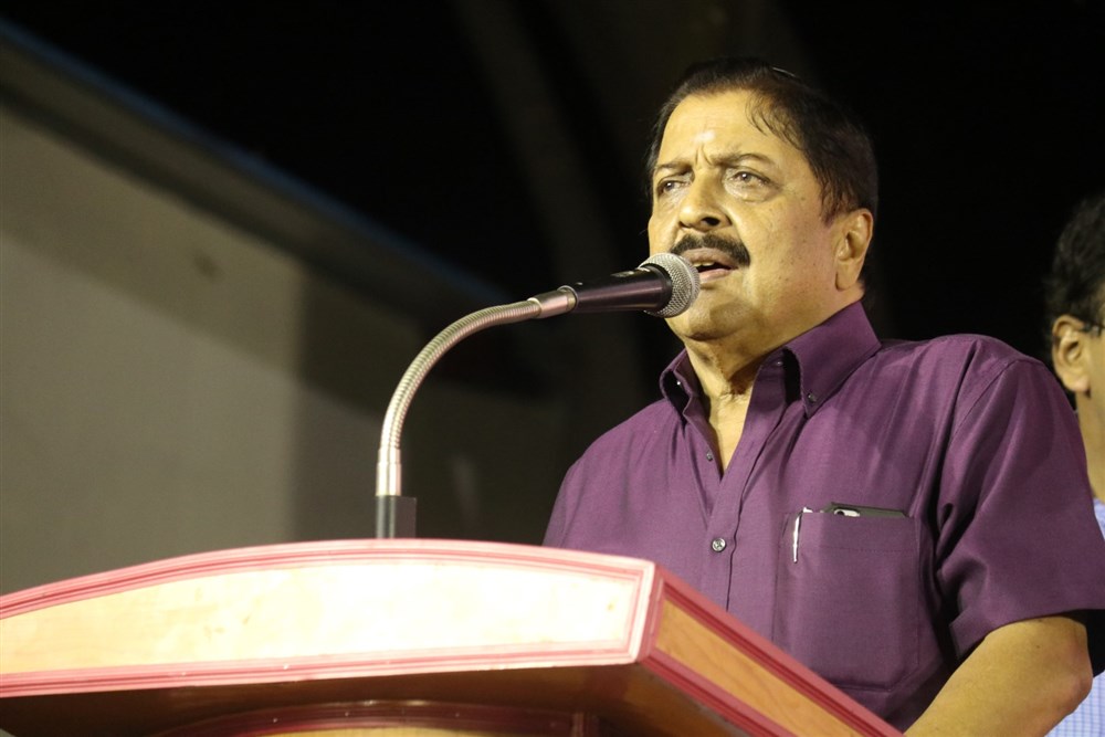 Paintings of actor Sivakumar Book Launch event held at Chennai. Celebs like Suriya, Karthi, N Lingusamy, Tamilaruvi Manian, Rajiv Menon, Vasanth and others graced the occasion. Sivakumar Paintings Book Launch,Sivakumar Paintings Book,Sivakumar,Suriya,Karthi,N Lingusamy,Tamilaruvi Manian,Rajiv Menon,Vasanth,Sivakumar Paintings Book Launch pics,Sivakumar Paintings Book Launch images,Sivakumar Paintings Book Launch photos,Sivakumar