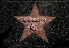 Donald Trump,Trump's Hollywood star vandalized,Hollywood Walk of Fame,Donald Trump star vandalized,sledgehammer,Hillary Clinton