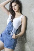 Deepika Padukone,Aamir Khan,Hrithik Roshan,Sanjay Dutt,Farhan Akhtar,Tiger Shroff,Shraddha Kapoor,Kriti Sanon,Yami Gautam,Radhika Apte,Rajkumar Rao,Ritesh Sidhwani,Bareilly ki Barfi,Diwali 2016