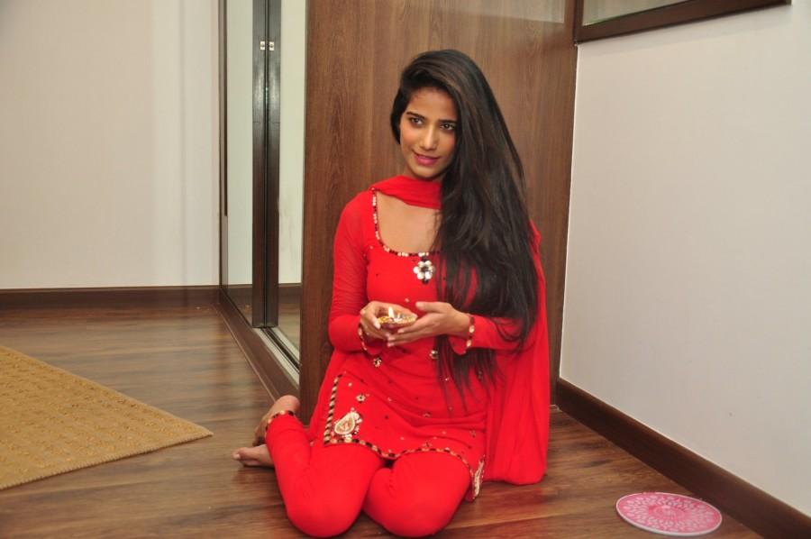 Bollwood Actress Poonam Pandey during media interaction for Diwali in Mumbai on Oct 27, 2016. Poonam Pandey,Poonam Pandey celebrate Diwali,Poonam Pandey Diwali,Poonam Pandey pics,Poonam Pandey images,Poonam Pandey photos,Poonam Pandey stills,Poonam Pandey pictures,lPoonam Pandey latest pics,lPoonam Pandey latest images,lPoonam Pandey latest photos