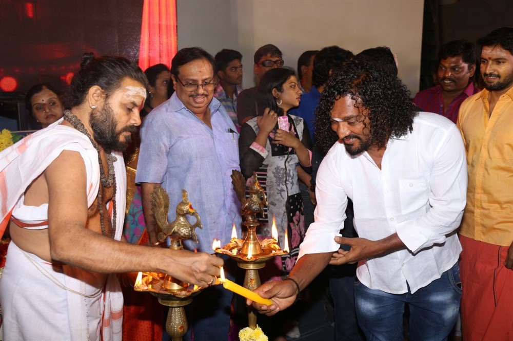 Tamil movie Odi Odi Uzhaikkanum launched in Chennai. Celebs like Santhanam, Amyra Dastur, Ghibran, Stunt Silva, Manikandan, Murali Ramaswamy, Gopinath, Kalaipuli S Thanu, KS Srinivasan, Kasthuri Raja, Chitra Lakshmanan, T Siva and others graced the event. Odi Odi Uzhaikkanum movie launch,Odi Odi Uzhaikkanum,Odi Odi Uzhaikkanum movie pooja,Santhanam,Amyra Dastur,Ghibran,Stunt Silva,Manikandan,Murali Ramaswamy,Gopinath,Kalaipuli S Thanu,KS Srinivasan,Kasthuri Raja,Chitra Lakshmanan,T Siva