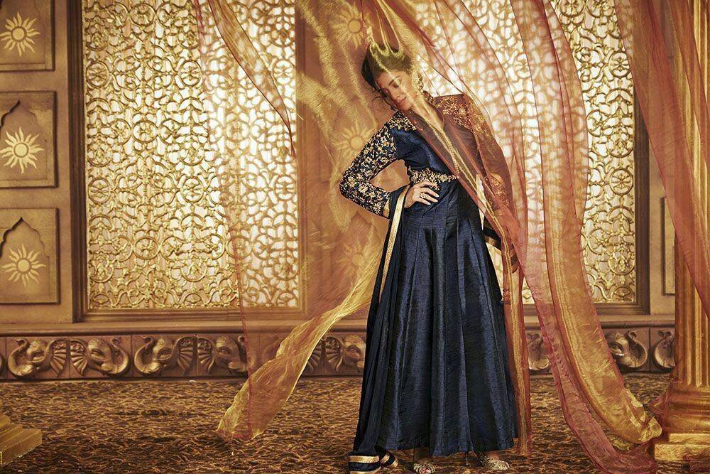 South Indian Actress Shriya Saran Photoshoot for CMR Shopping Mall. Shriya Saran Photoshoot,Shriya Saran Photoshoot for CMR Shopping Mall,Shriya Saran Photoshoot pics,Shriya Saran Photoshoot images,Shriya Saran Photoshoot photos,Shriya Saran Photoshoot stills,Shriya Saran Photoshoot pictures