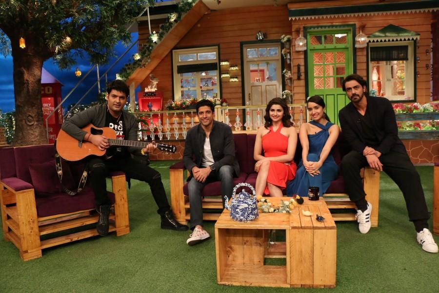 Photos of Arjun Rampal, Shraddha Kapoor, Farhan Akhtar promote Rock On 2 on The Kapil Sharma Show. Arjun Rampal,Shraddha Kapoor,Farhan Akhtar,Rock On 2,Rock On 2 The Kapil Sharma Show,The Kapil Sharma Show,Rock On 2 promotion,Rock On 2 movie promotion,The Kapil Sharma Show pics,The Kapil Sharma Show images,The Kapil Sharma Show photos,The Kapil Sharma