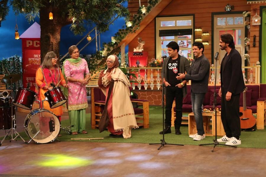 Photos of Arjun Rampal, Shraddha Kapoor, Farhan Akhtar promote Rock On 2 on The Kapil Sharma Show. Arjun Rampal,Shraddha Kapoor,Farhan Akhtar,Rock On 2,Rock On 2 The Kapil Sharma Show,The Kapil Sharma Show,Rock On 2 promotion,Rock On 2 movie promotion,The Kapil Sharma Show pics,The Kapil Sharma Show images,The Kapil Sharma Show photos,The Kapil Sharma