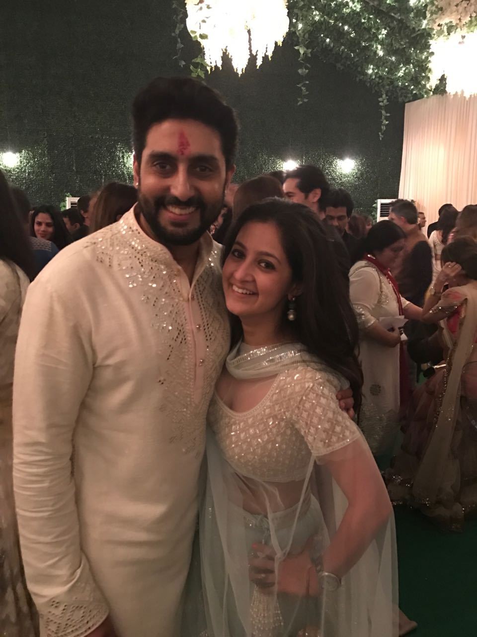 Bollywood actor Abhishek Bachchan and Saudamini Mattu in Abu Jani Sandeep Khosla. Amitabh Bachchan,Shraddha Kapoor,Tabu,Abu Jani Sandeep Khosla,Sandeep Khosla,Abhishek Bachchan,Saudamini Mattu,Shweta Bachchan Nanda