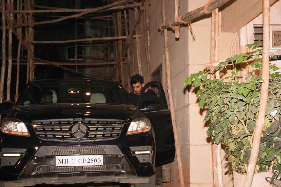 Photos of Bollywood actor Arjun Kapoor spotted at Malaika Arora's House. Arjun Kapoor,Arjun Kapoor and Malaika Arora,Arjun Kapoor at Malaika Arora house,Malaika Arora,Malaika Arora with Arjun Kapoor,Arjun Kapoor SPOTTED Outside Malaika Arora's House