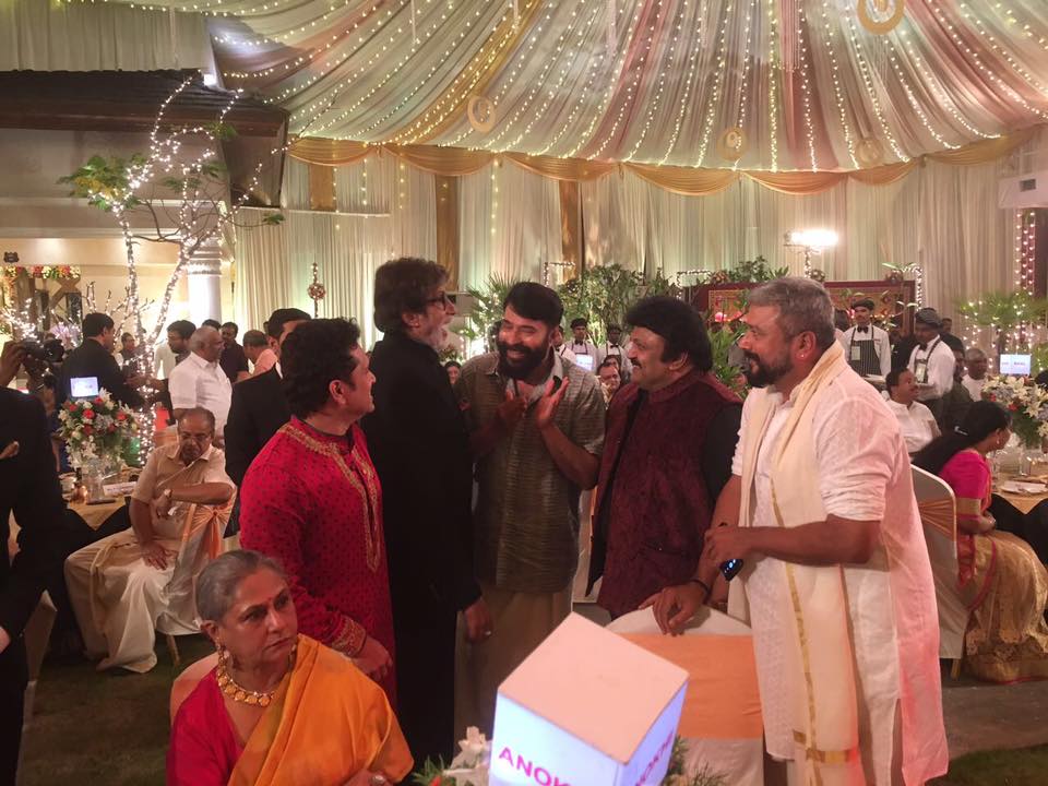 Tendulkar, Bachchan, Mammootty, Prabhu and Jayaram enjoy during the celebration. Diwali bash,amitabh bachchan,mammootty,Akkineni Nagarjuna,prabhu,jayaram,manju warrier,celebs attend diwali bash in thrissur,kalyan group diwali celebration