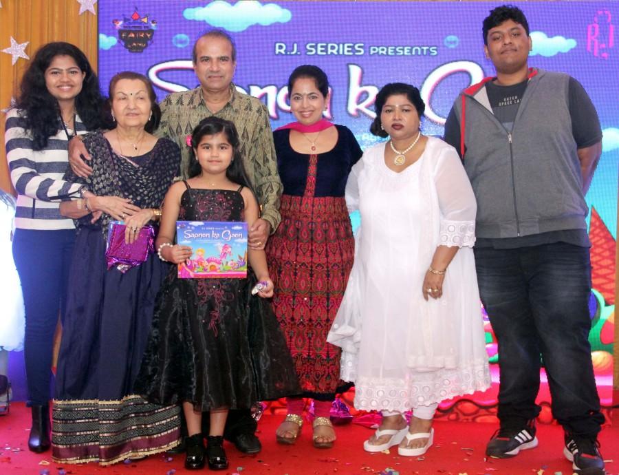 Suresh Wadkar, Ravindra Jain and Divya Jain lived long live Juhu Ajivasan Wadkar's album was released in the village of dreams. Suresh Wadkar,Ravindra Jain,Divya Jain,Juhu Ajivasan Wadkar,Juhu Ajivasan Wadkar album,village of dreams,village of dreams album