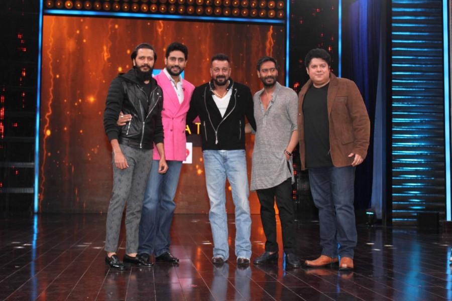 Photos of Abhishek Bachchan, Riteish Deshmukh, Sanjay Dutt and Ajay Devgn on the sets of Yaaron Ki Baraat. Abhishek Bachchan,Riteish Deshmukh,Sanjay Dutt,Ajay Devgn,Yaaron Ki Baraat,Yaaron Ki Baraat on the sets,Sanjay Dutt on the sets of Yaaron Ki Baraat,Ajay Devgn on the sets of Yaaron Ki Baraat,Abhishek Bachchan on the sets of Yaaron Ki Baraat,Riteish on the